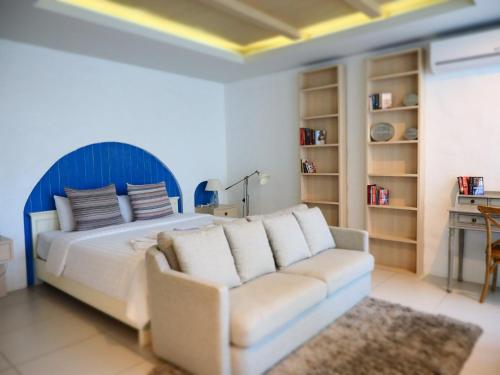 room detail thumbnail 0