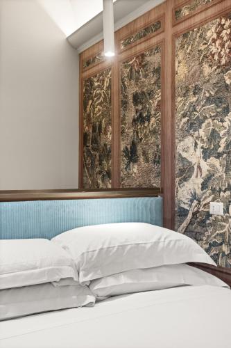 Trevi Fountain Guesthouse - main image