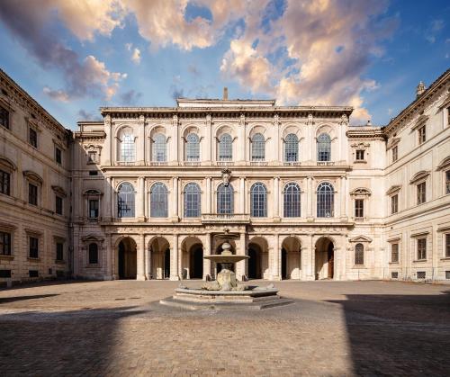 Trevi Fountain Guesthouse - image 12