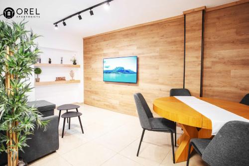3 bedrooms, 5 beds
