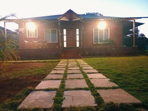 3BHK Browne Villa By Holiday Villass Mahabaleshwar, Mahábalešvár