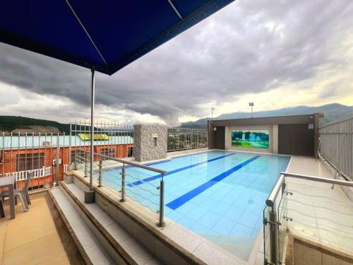 Úszómedence, Hotel Suite Royal in Melgar