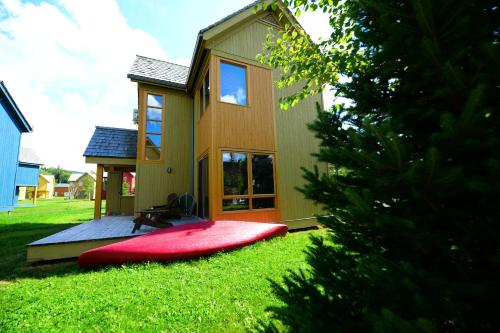 ระเบียง/ชานเรือน, Station touristique Pin Rouge in นิว ริชมอนด์ (ควิเบก)