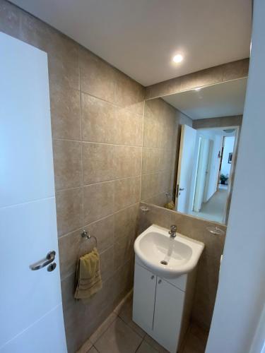 One-Bedroom Apartment image 4