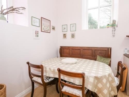 A szálláshely kívülről, The Old Nant-y-Fflint Chapel in Pentre Halkyn