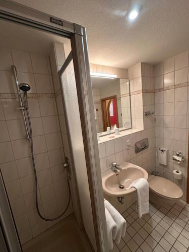 Double Room with Balcony image 6