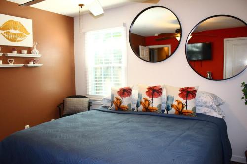 Cozy, Relaxing 4-Bedroom House in Forest Park Cozy, Relaxing 4-Bedroom House in Forest Park