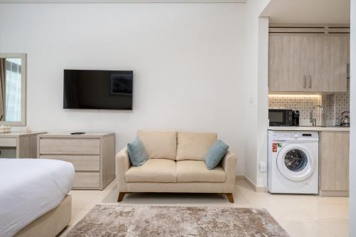 Charming Studio in Seven Palm with Balcony Rooftop Floor, Dubaj (fotografie 3)