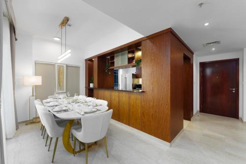 Maison Privee - Exclusive Duplex Villa with Panoramic Terrace Overlooking Burj Khalifa, Dubaj (fotografie 6)