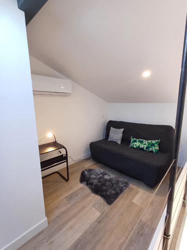 duplex chaumié, 4pers, wifi, parking privée (duplex chaumie, 4pers, wifi, parking privee) in 阿讓市中心