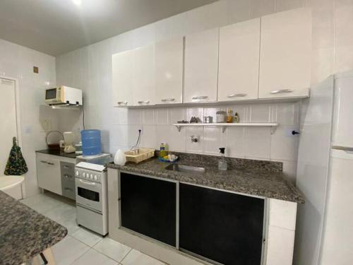 Apartamento Mobiliado com 3 Quartos, sendo 1 suíte (Apartamento Mobiliado com 3 Quartos, sendo 1 suite) in 阿拉卡茹市中心