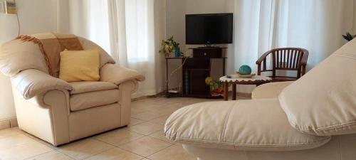 Nina House1 in Leandro N. Alem