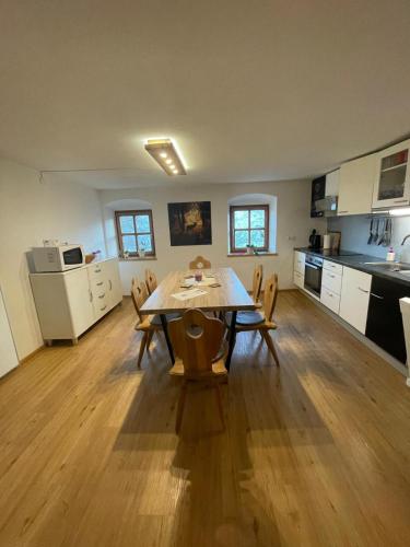  Upcycling Appartement Fischl - Nachhaltig und Kreativ Wohnen für Groß und klein in Jenbach