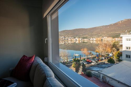 Παράθυρο στη λίμνη, Kastoria (photo 5)