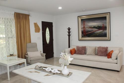 Southern Elegance Gateway Southern Elegance Gateway