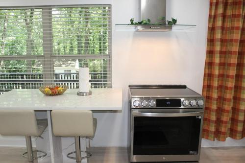 Southern Elegance Gateway Southern Elegance Gateway