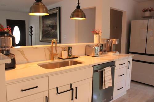 Southern Elegance Gateway Southern Elegance Gateway