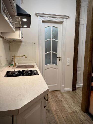 Duke Apartments - image 11