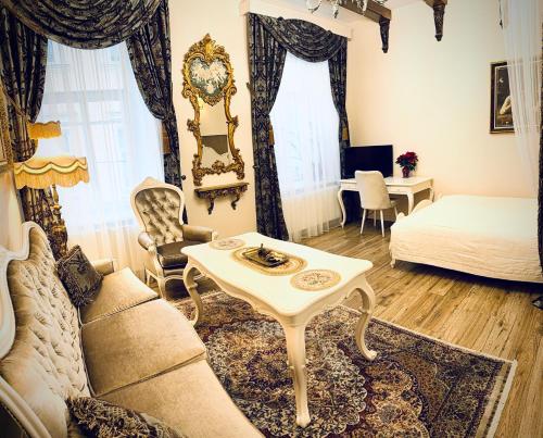 Duke Apartments - image 2