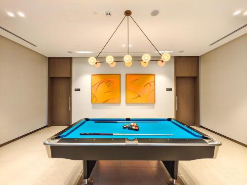 Newly furnished 1BR - Grande Signature Residence, Dubaj (fotografie 9)