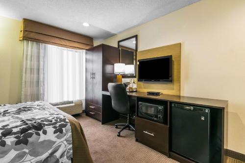 Sleep Inn Lexington - image 7