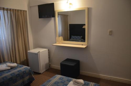 2 twin beds