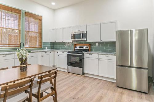 المرافق, 3Bd 2Ba Oasis in Historic Olde Towne in Olde Town