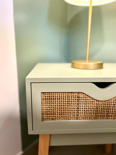 Studio avec jardin & piscine - vue forêt