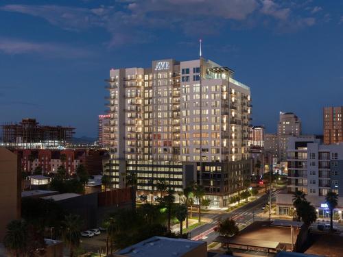 Ave Phoenix Sky – Phoenix, AZ