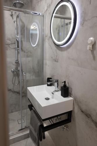 화장실, Elario studio in 라리사