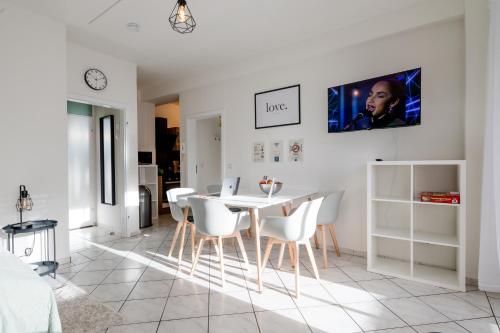 Facilities, janu-homes - 2 Zimmer Apartment - 5 Betten, Schlossblick vom Romer in Runkel