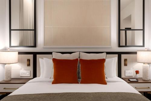 Classic King Room image 3