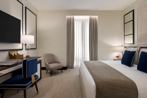 Deluxe King Room room in Eurostars The Chemists' Club Hotel