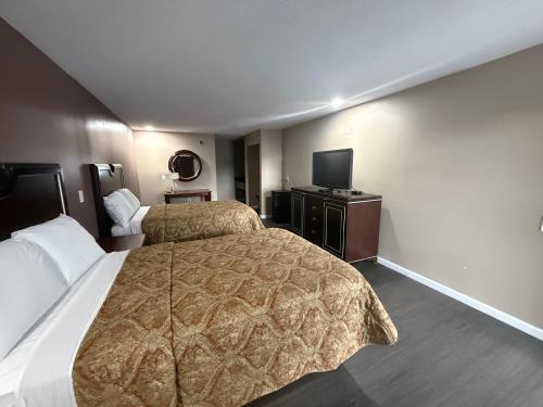 Magnolia Bay Hotel & Suites