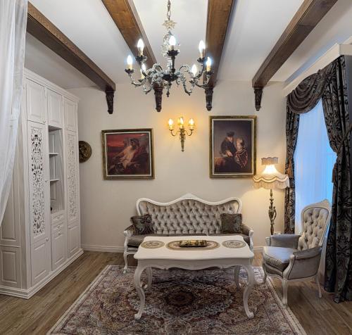 Duke Apartments - main image