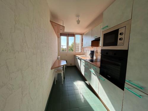 Appartement lumineux 3 chambres à Tours nord (Appartement lumineux 3 chambres a Tours nord) in Saint-Cyr-sur-Loire