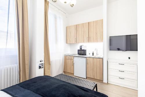 Central - Stylish New Studio - AC 3