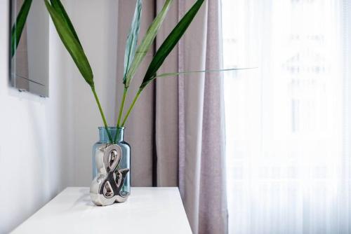 Apartment image 10