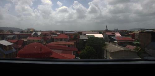 المنطقة المحيطة, Hotel Des Amandiers in كاين