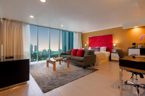 이그제큐티브 스위트 호텔 & 컨퍼런스 센터, 버나비 (Executive Suites Hotel & Conference Center, Burnaby) in 버너비 (BC)