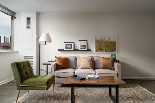 Flexhome Medical District 1BR with Pool and Gym CHI30 in Chicago, USA