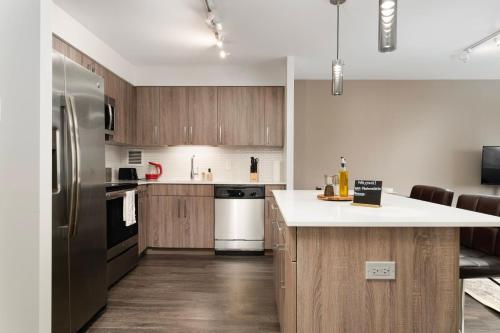 Flexhome Medical District 1BR with Pool and Gym CHI30 in Chicago, USA