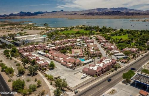 Lakeshore Village Oasis