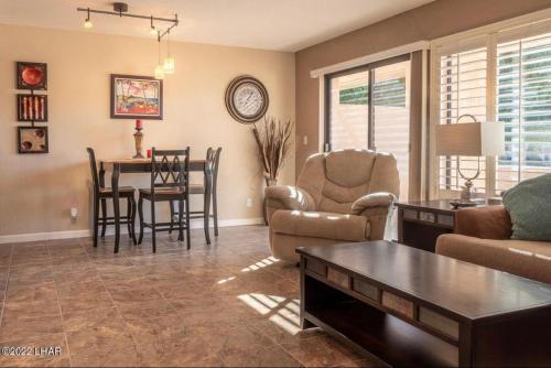 Lakeshore Village Oasis in Lake Havasu City