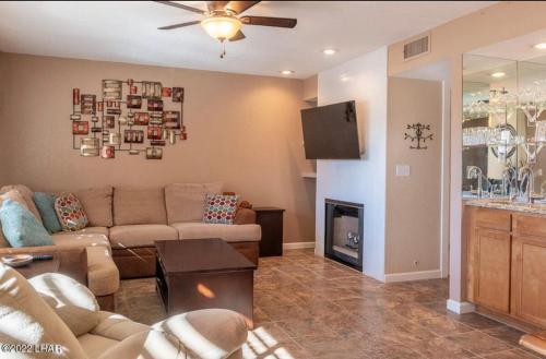 Lakeshore Village Oasis in Lake Havasu City