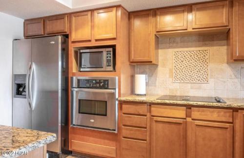 Lakeshore Village Oasis in Lake Havasu City