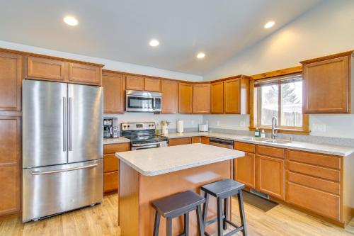 Cozy Belgrade Home Near Skiing, Hiking and Airport! in Belgrade (MT)