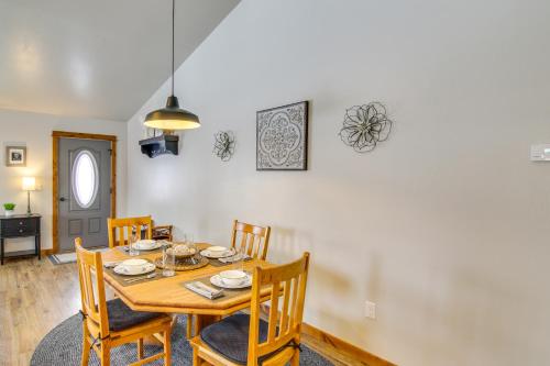 Cozy Belgrade Home Near Skiing, Hiking and Airport! in Belgrade (MT)