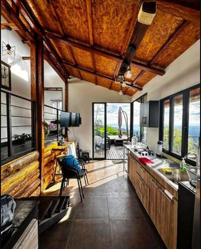 CABAÑA GLAMPING HOUSE (CABANA GLAMPING HOUSE) in Calarca