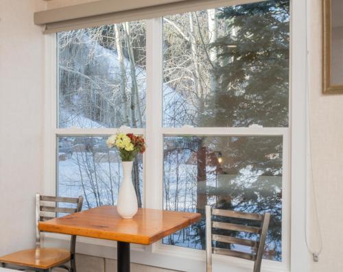 Mountainside Inn 105 by Alpine Lodging Telluride in เตลลูไรด์ (CO)